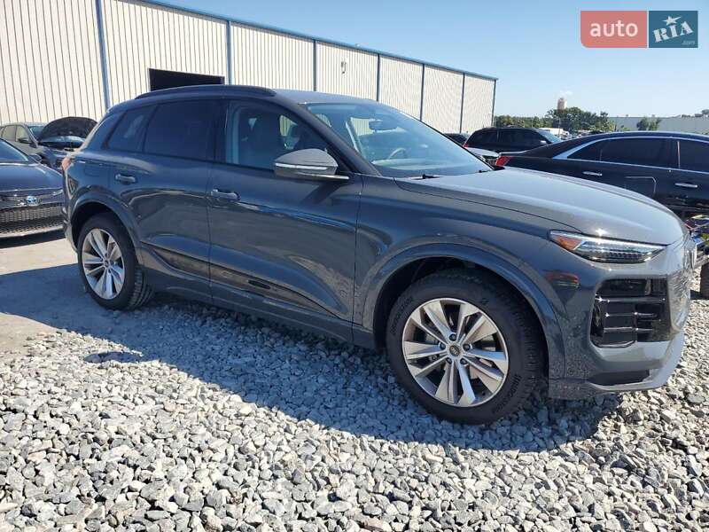 Внедорожник / Кроссовер Audi Q6 e-tron 2025 в Ивано-Франковске