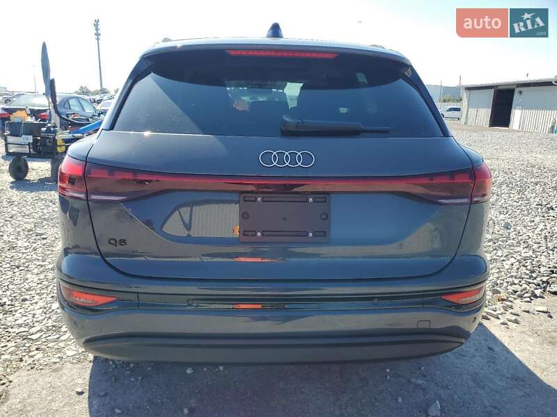 Внедорожник / Кроссовер Audi Q6 e-tron 2025 в Ивано-Франковске
