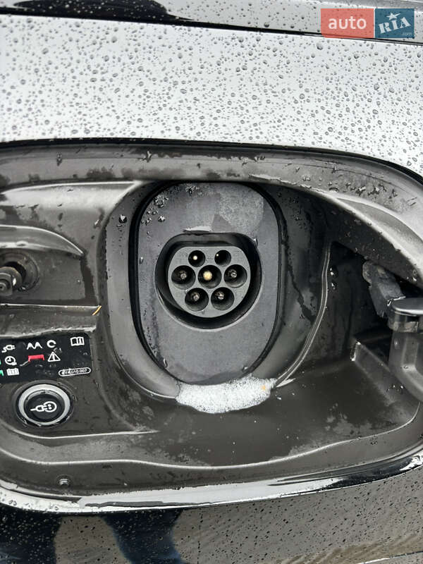 Внедорожник / Кроссовер Audi Q6 e-tron 2025 в Львове фото 18 Внедорожник / Кроссовер Audi Q6 e-tron 2025 в Львове