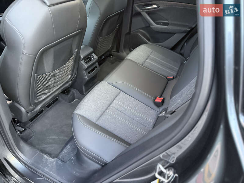 Внедорожник / Кроссовер Audi Q6 e-tron 2024 в Львове