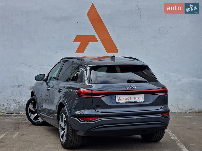 Внедорожник / Кроссовер Audi Q6 e-tron 2024 в Одессе