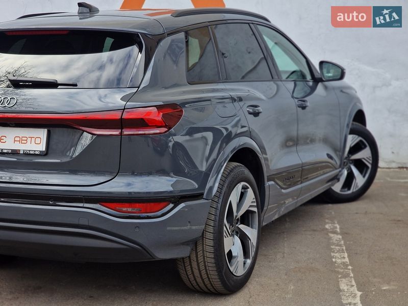 Внедорожник / Кроссовер Audi Q6 e-tron 2024 в Одессе