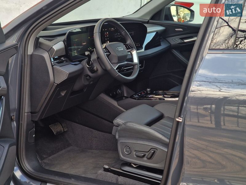 Внедорожник / Кроссовер Audi Q6 e-tron 2024 в Одессе