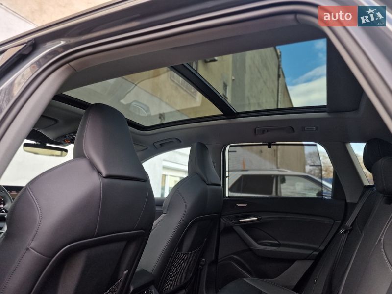 Внедорожник / Кроссовер Audi Q6 e-tron 2024 в Одессе