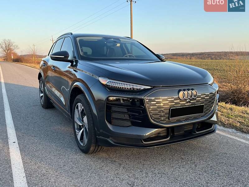 Внедорожник / Кроссовер Audi Q6 e-tron 2025 в Львове