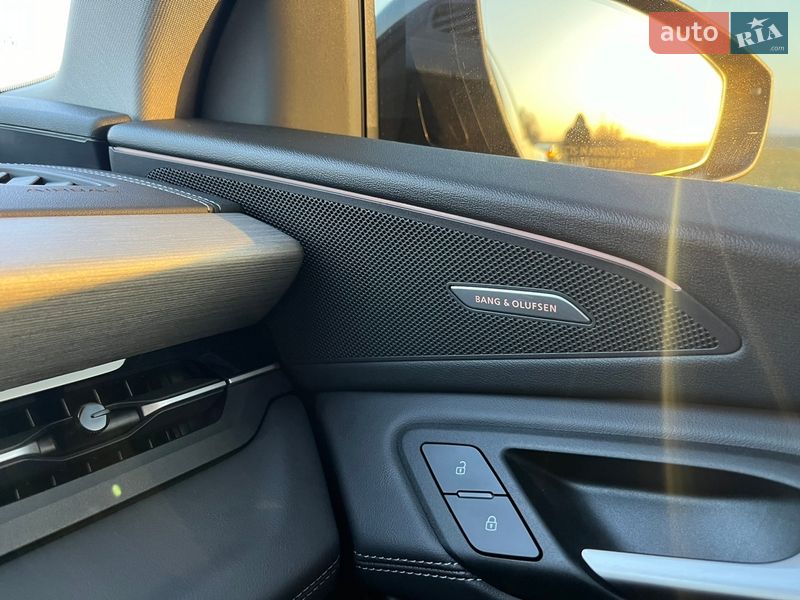 Внедорожник / Кроссовер Audi Q6 e-tron 2025 в Львове