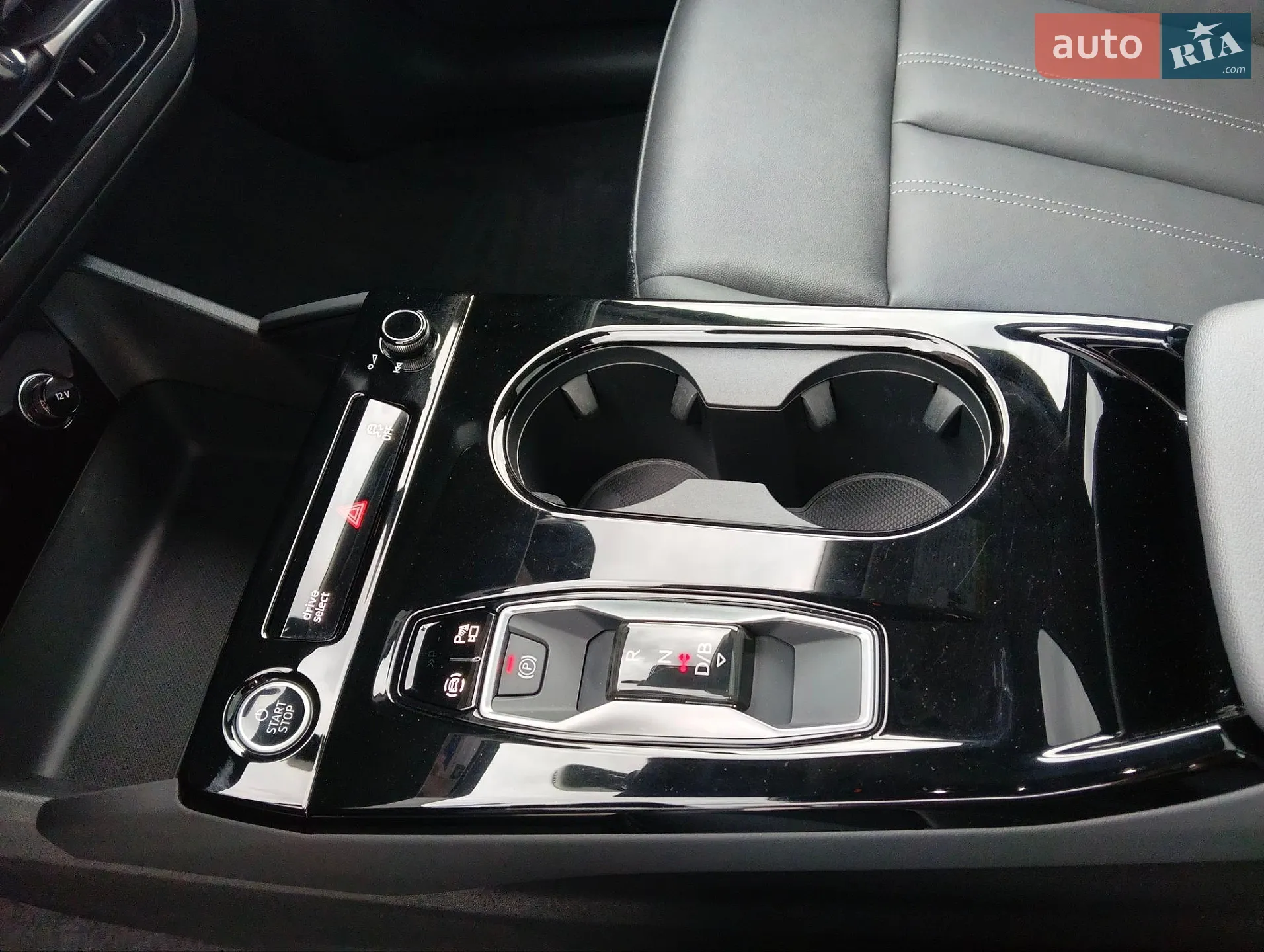 2024 Audi Q6 - мініатюра 23