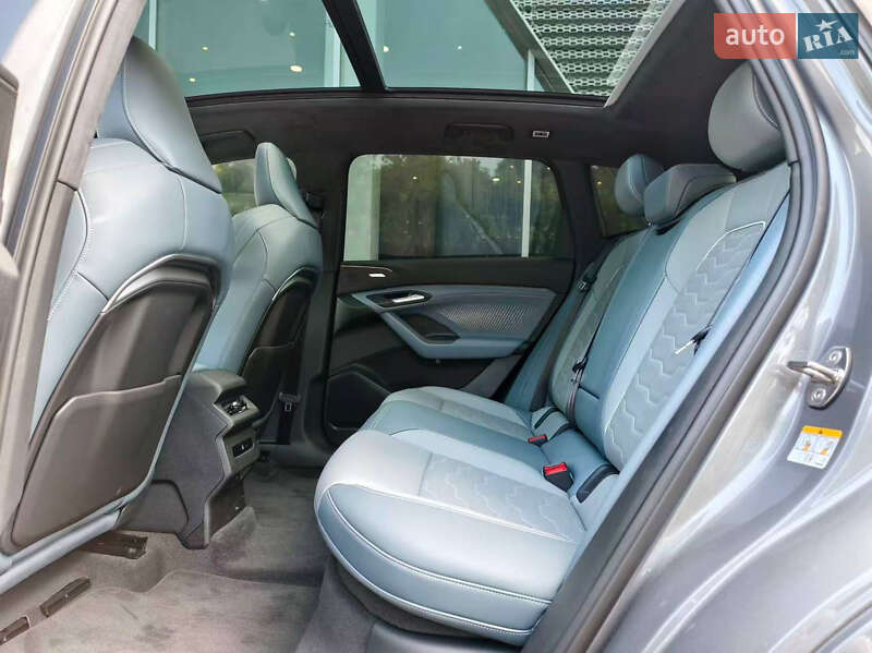 Позашляховик / Кросовер Audi Q6L e-tron 2025 в Києві