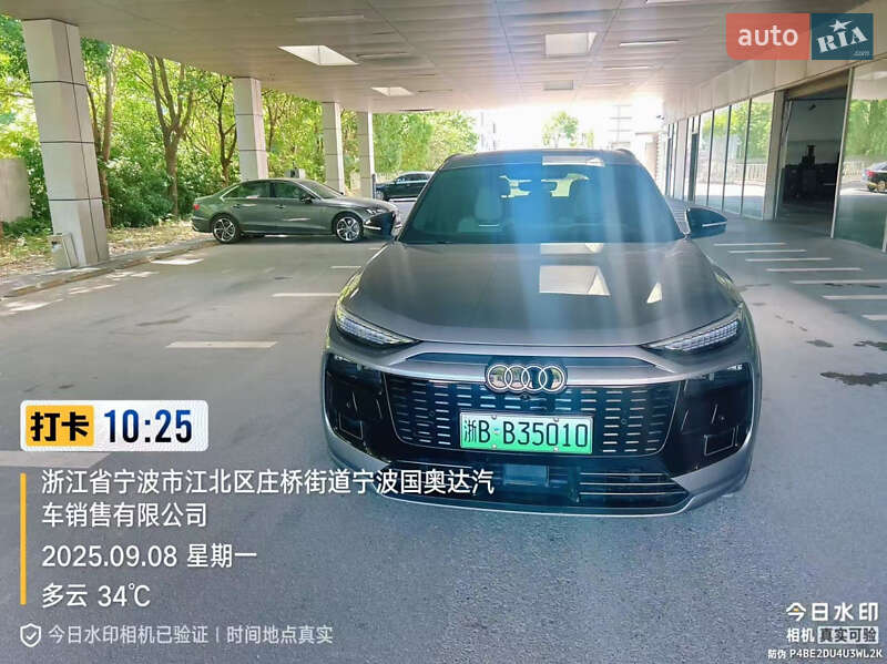 Позашляховик / Кросовер Audi Q6L e-tron 2025 в Києві