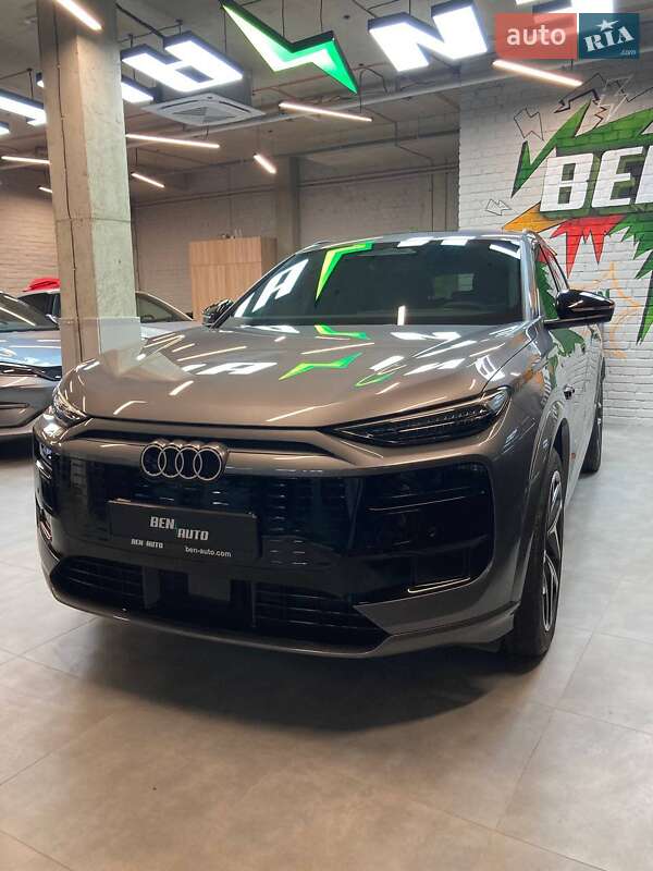 Внедорожник / Кроссовер Audi Q6L e-tron 2025 в Львове