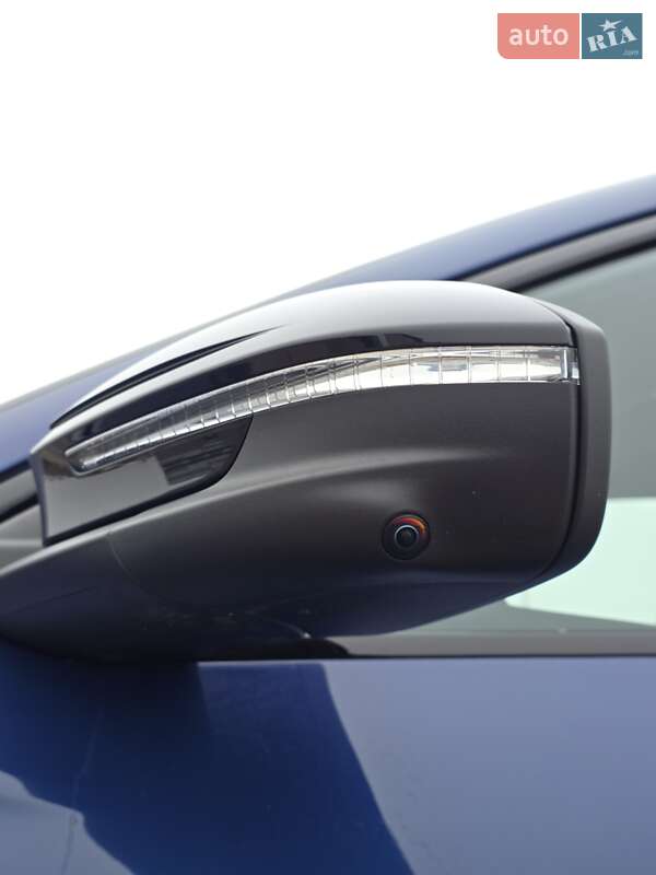 Внедорожник / Кроссовер Audi Q6L e-tron 2025 в Киеве