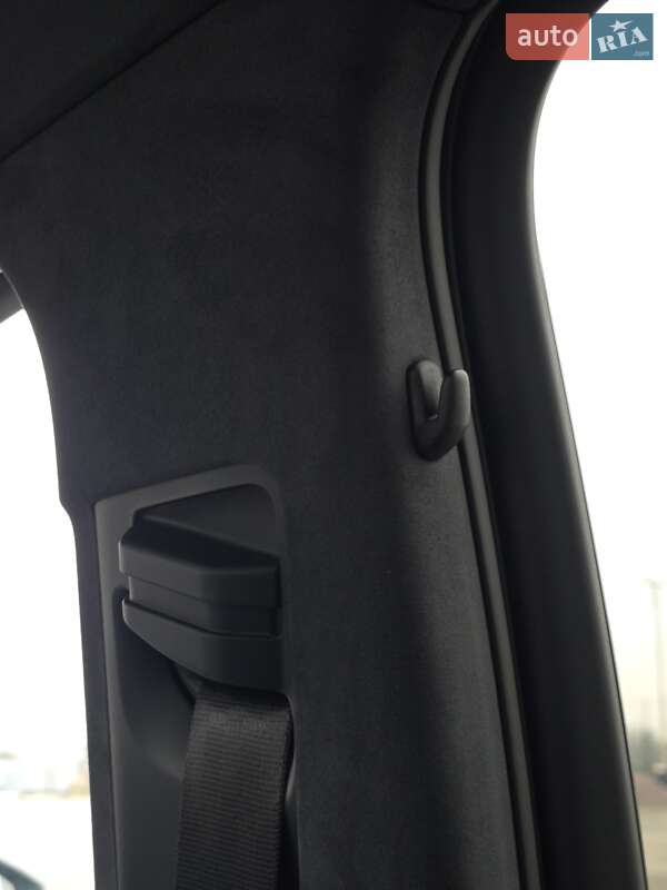 Внедорожник / Кроссовер Audi Q6L e-tron 2025 в Киеве