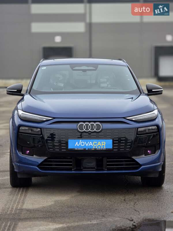 Внедорожник / Кроссовер Audi Q6L e-tron 2025 в Киеве