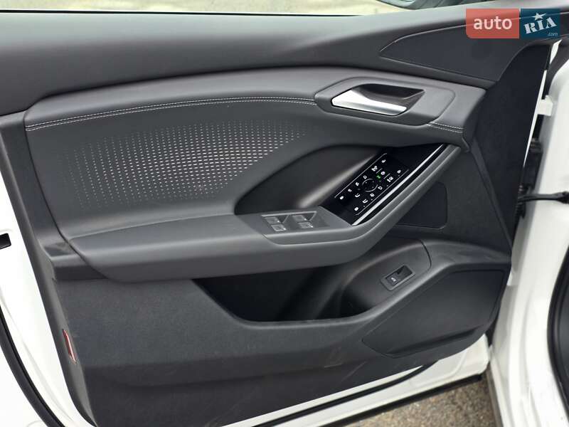 Внедорожник / Кроссовер Audi Q6L e-tron 2025 в Киеве фото 15 Внедорожник / Кроссовер Audi Q6L e-tron 2025 в Киеве