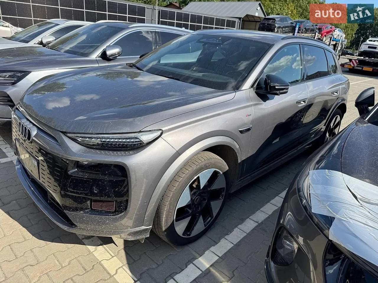 2025 Audi Q6 - фото 1