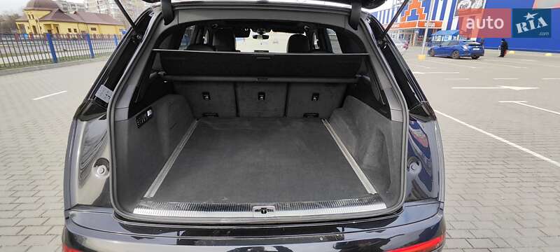 Внедорожник / Кроссовер Audi Q7 e-tron 2016 в Шептицькому