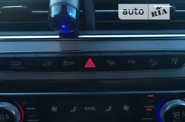 Audi Q7 e-tron 2016