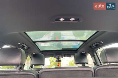 Минивэн Audi Q7 e-tron 2016 в 
