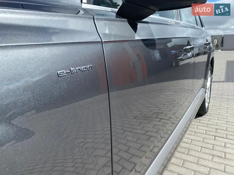 Audi Q7 e-tron 2016 VIN WAUZZZ4M5HD022530 фото оголошення 44 з 81