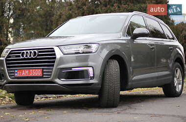 Audi Q7 e-tron 2016