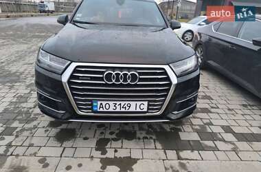 Позашляховик / Кросовер Audi Q7 e-tron 2016 в Виноградові