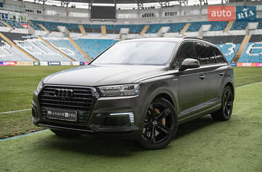 Внедорожник / Кроссовер Audi Q7 e-tron 2016 в Одессе