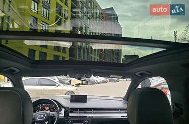 Внедорожник / Кроссовер Audi Q7 e-tron 2018 в 