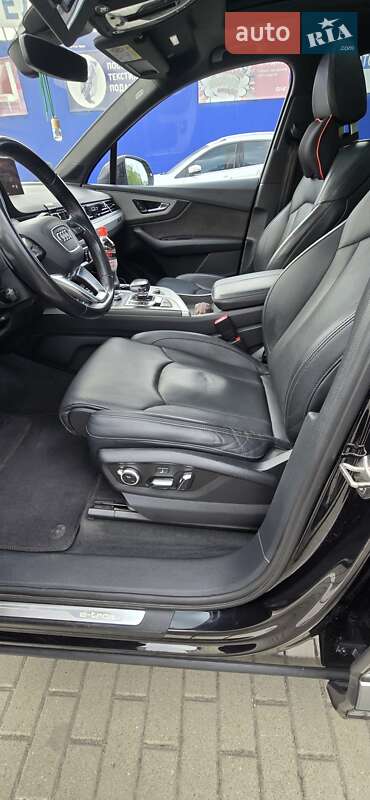 Позашляховик / Кросовер Audi Q7 e-tron 2016 в Шептицькому