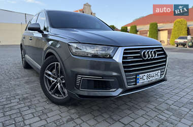 Внедорожник / Кроссовер Audi Q7 e-tron 2018 в 