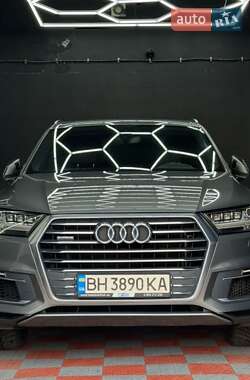 Внедорожник / Кроссовер Audi Q7 e-tron 2016 в Одессе