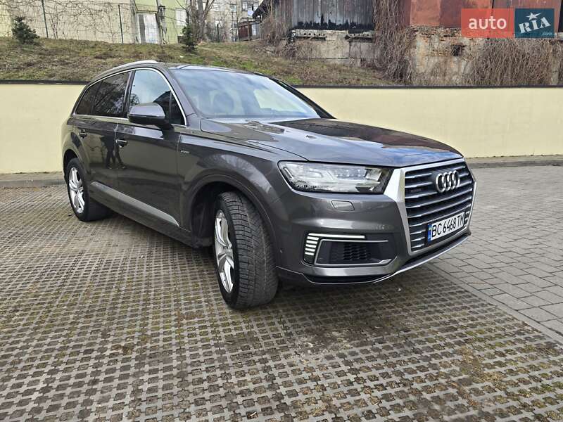 Внедорожник / Кроссовер Audi Q7 e-tron 2018 в Львове