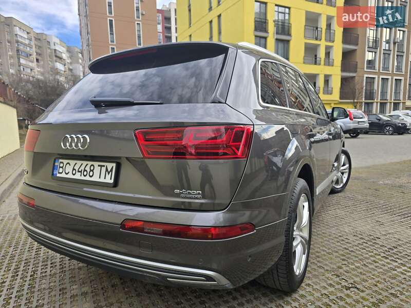 Внедорожник / Кроссовер Audi Q7 e-tron 2018 в Львове