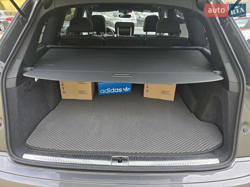 Внедорожник / Кроссовер Audi Q7 e-tron 2018 в Львове