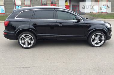 Позашляховик / Кросовер Audi Q7 2012 в Дніпрі