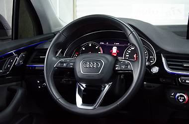 Внедорожник / Кроссовер Audi Q7 2015 в Киеве