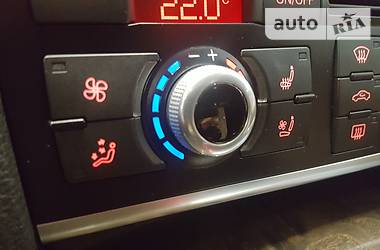 Внедорожник / Кроссовер Audi Q7 2011 в 