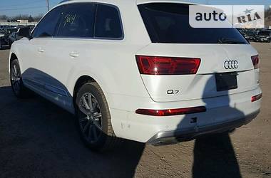 Внедорожник / Кроссовер Audi Q7 2017 в Киеве