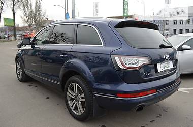 Внедорожник / Кроссовер Audi Q7 2013 в 