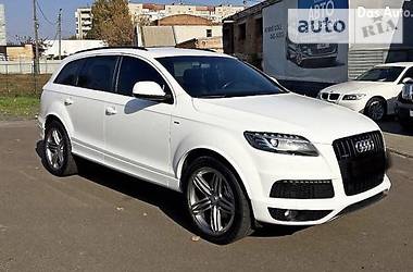 Позашляховик / Кросовер Audi Q7 2011 в Києві