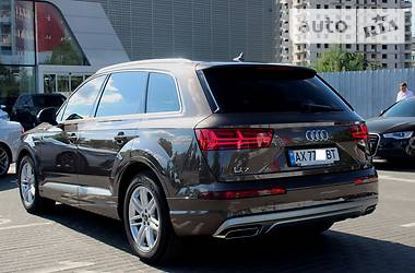 Внедорожник / Кроссовер Audi Q7 2015 в Харькове