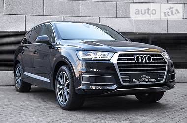 Внедорожник / Кроссовер Audi Q7 2017 в Киеве