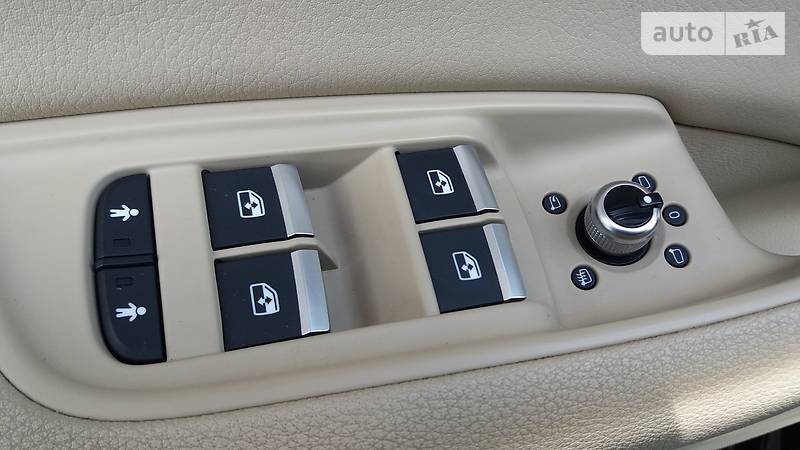 Внедорожник / Кроссовер Audi Q7 2015 в Одессе