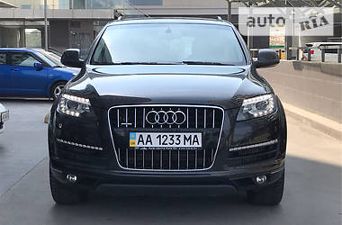 Внедорожник / Кроссовер Audi Q7 2012 в 