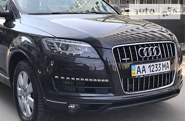 Внедорожник / Кроссовер Audi Q7 2012 в 