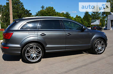 Внедорожник / Кроссовер Audi Q7 2014 в 