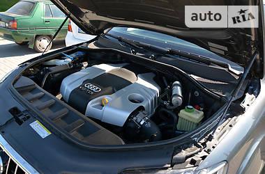 Внедорожник / Кроссовер Audi Q7 2014 в 