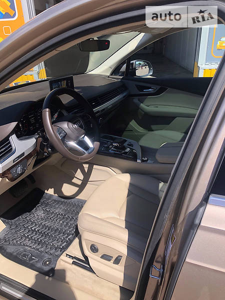 Позашляховик / Кросовер Audi Q7 2018 в Житомирі