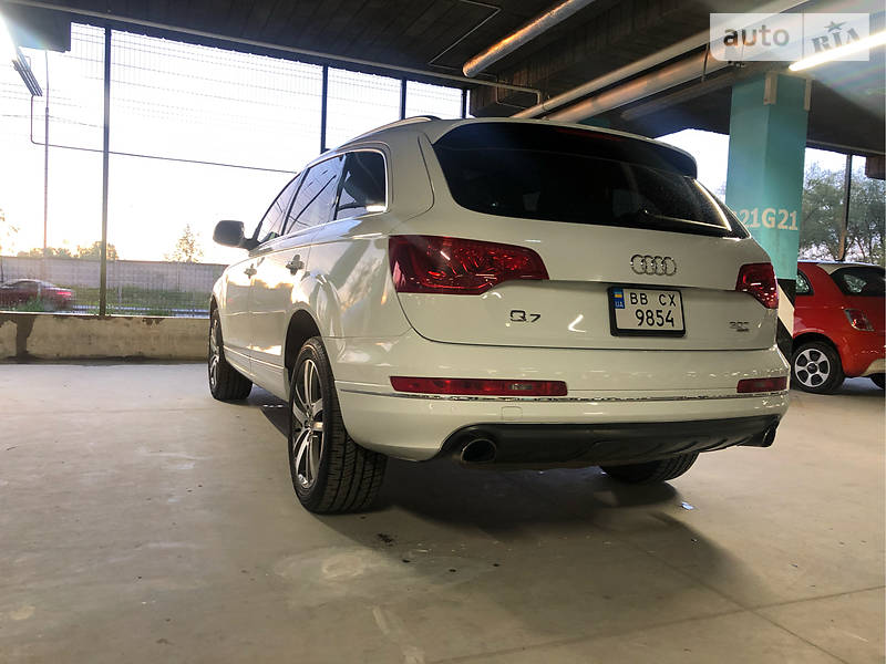 Позашляховик / Кросовер Audi Q7 2014 в Києві