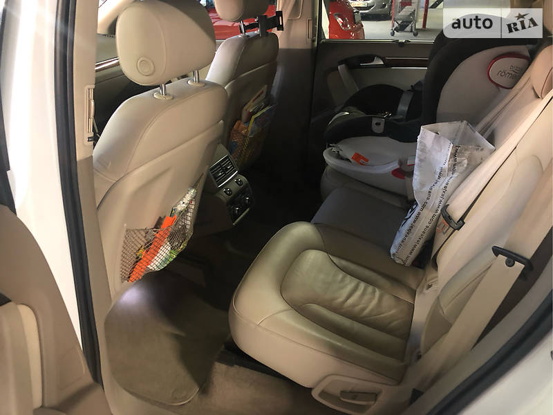 Позашляховик / Кросовер Audi Q7 2014 в Києві