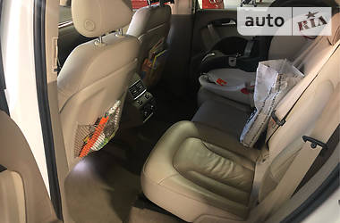 Позашляховик / Кросовер Audi Q7 2014 в 